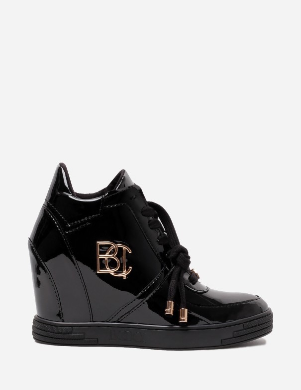 Sneakersy na koturnie czarne lakierowane BOOCI|Marka BOOCI